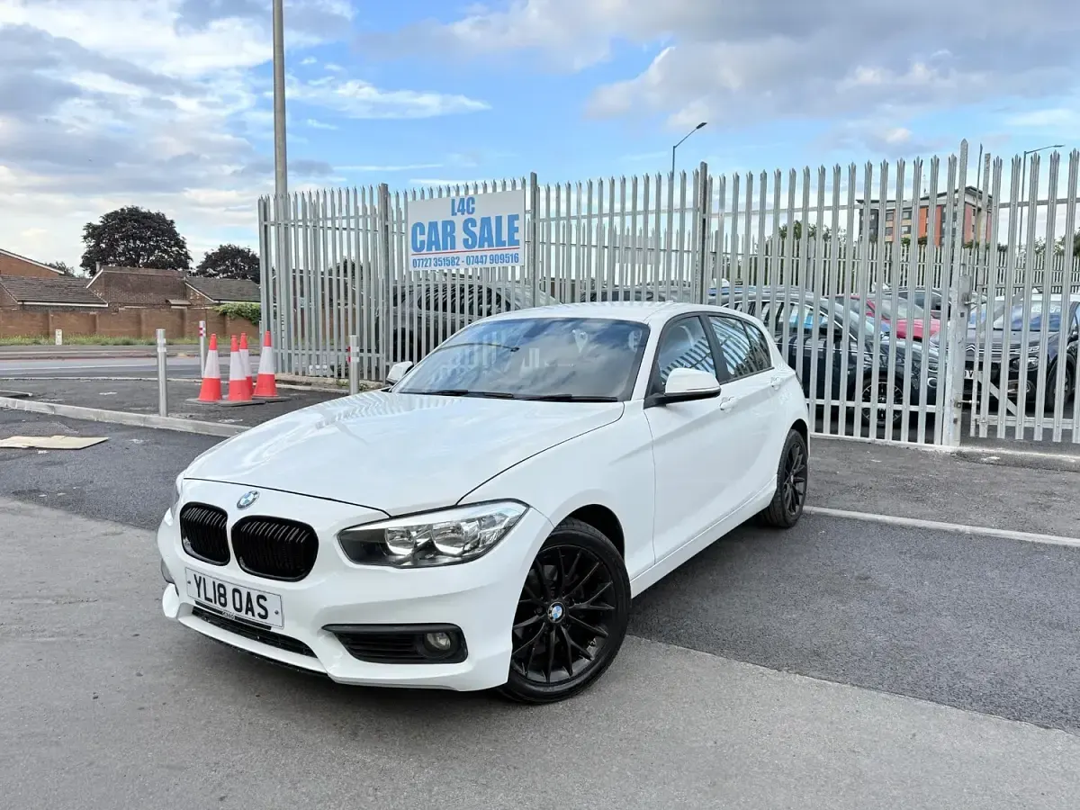Used BMW 118 2018 White Hatchback