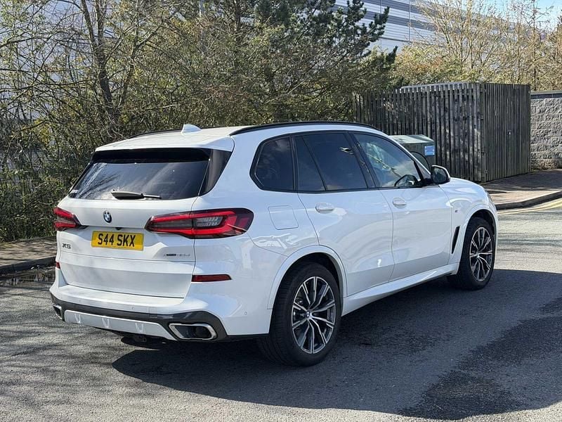 Used BMW X5 M Sport 286 HP (210 kW) 2021 White SUV