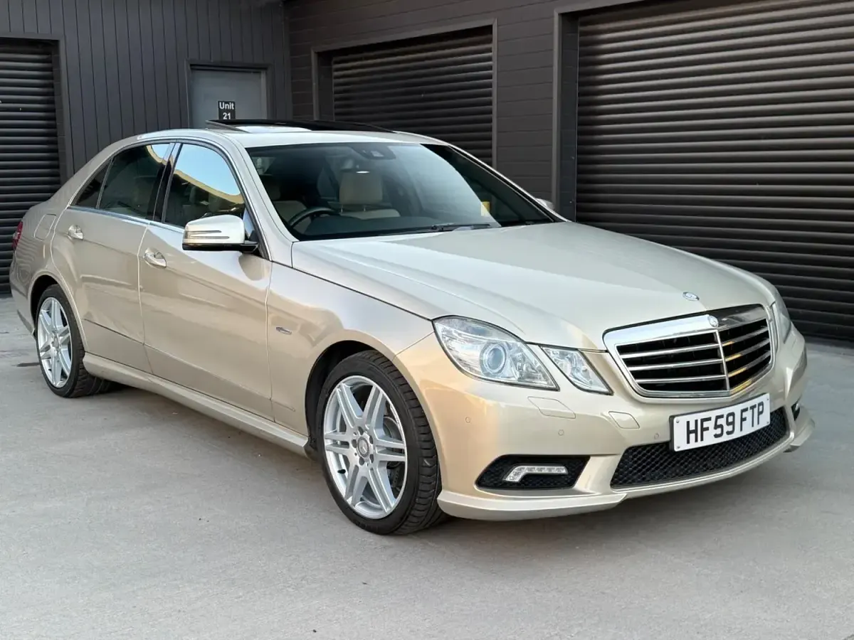 Used Mercedes E350 2009 Beige Sedan