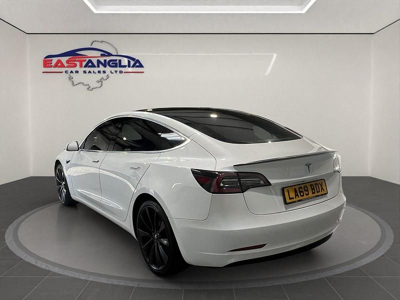 Used Tesla Model 3 Performance 82 kW (112 HP) 2019 White Sedan