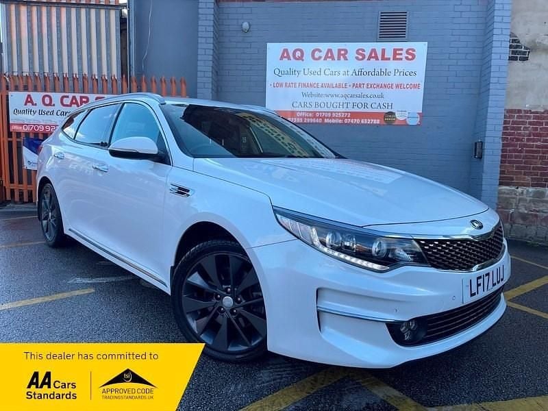 White Used 2017 Kia Optima 3 Estate | £5,490 (Fair price) - Image 1/4