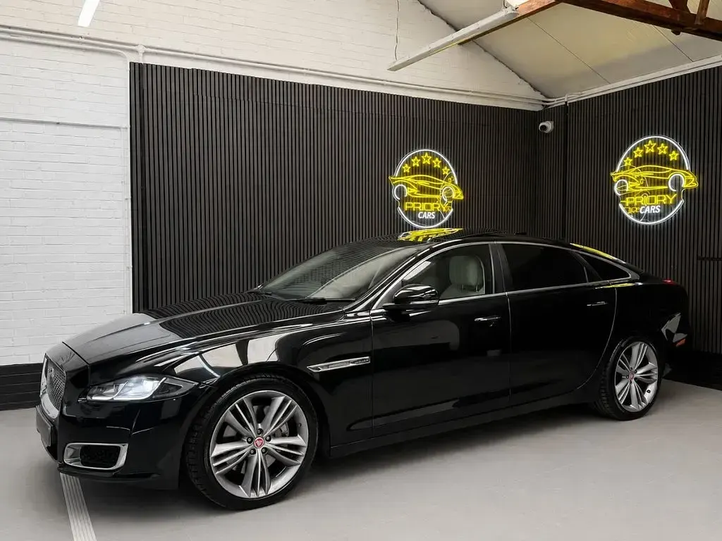 Used Jaguar XJ S 300 HP (220 kW) 2016 Black Sedan