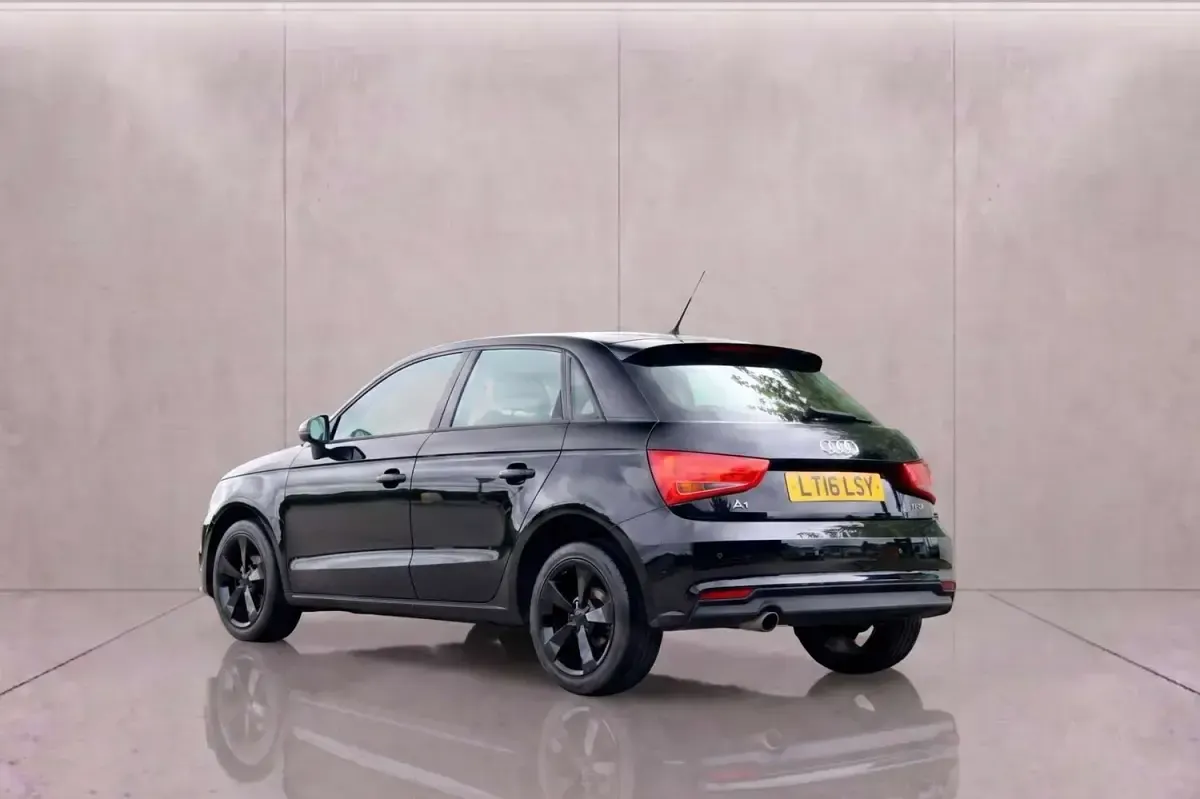 Used Audi A1 Sportback Sport 95 HP (69 kW) 2016 Black Hatchback