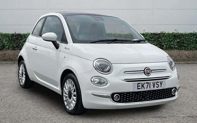 Used Fiat 500 Dolcevita 69 HP (50 kW) 2022 Hatchback