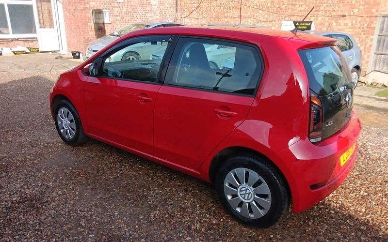 Begagnad VW up! S 60 HK (44 kW) 2026 Röd Halvkombi