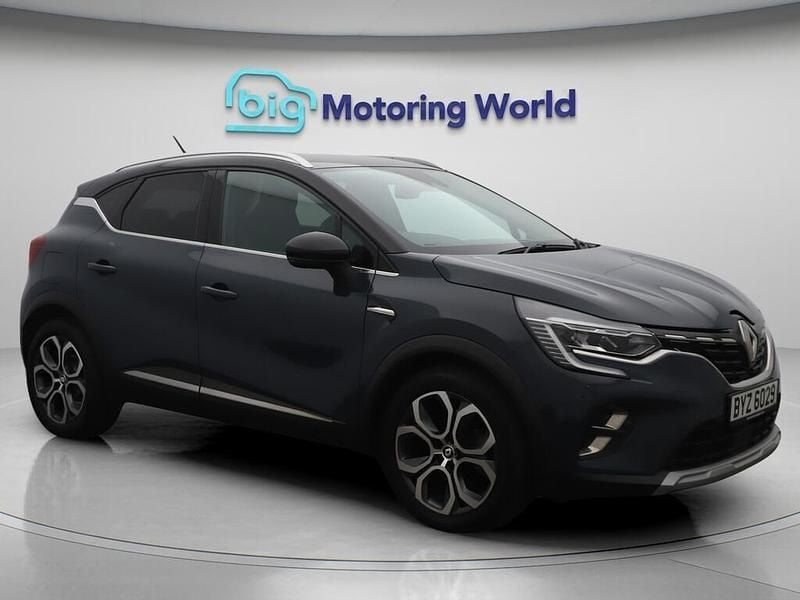 Blue Used 2022 Renault Captur SE SUV | £13,900 (Good price) - Image 1/4