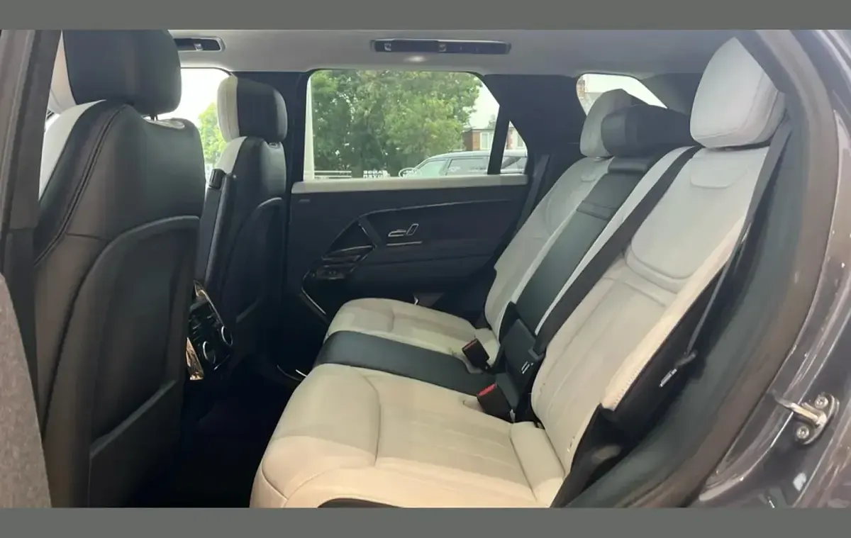 Used Land Rover Range Rover Sport Autobiography 460 HP (338 kW) 2023 Varesine blue SUV
