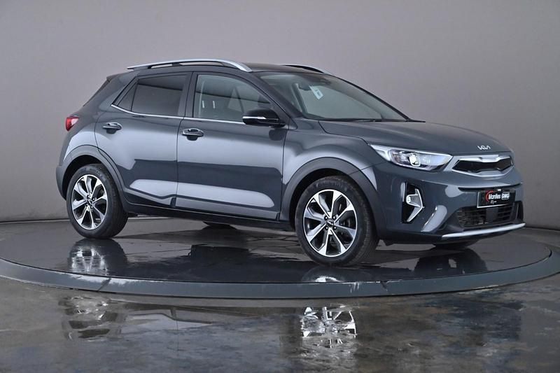 Grey Used 2022 Kia Stonic 4 SUV | £16,395 (Fair price) - Image 1/4