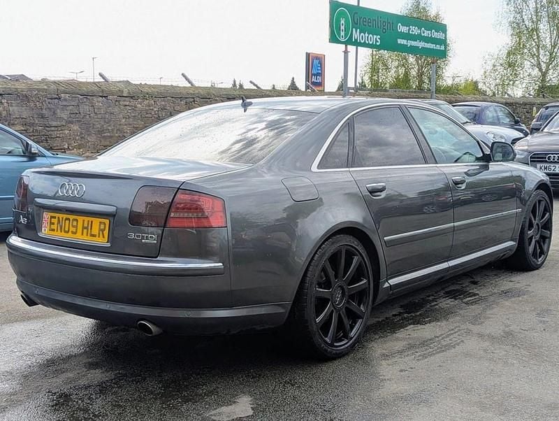 Used Audi A8 Sport 233 HP (171 kW) 2009 Grey Sedan