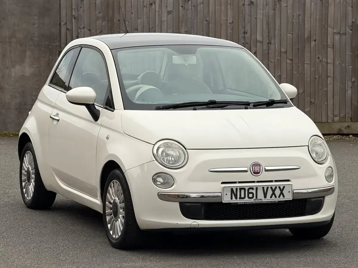 Used Fiat 500 Lounge 69 HP (50 kW) 2012 White Hatchback