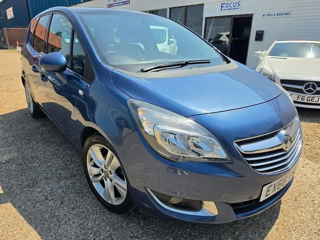 Used Vauxhall Meriva 120 HP (88 kW) 2016 Blue MPV
