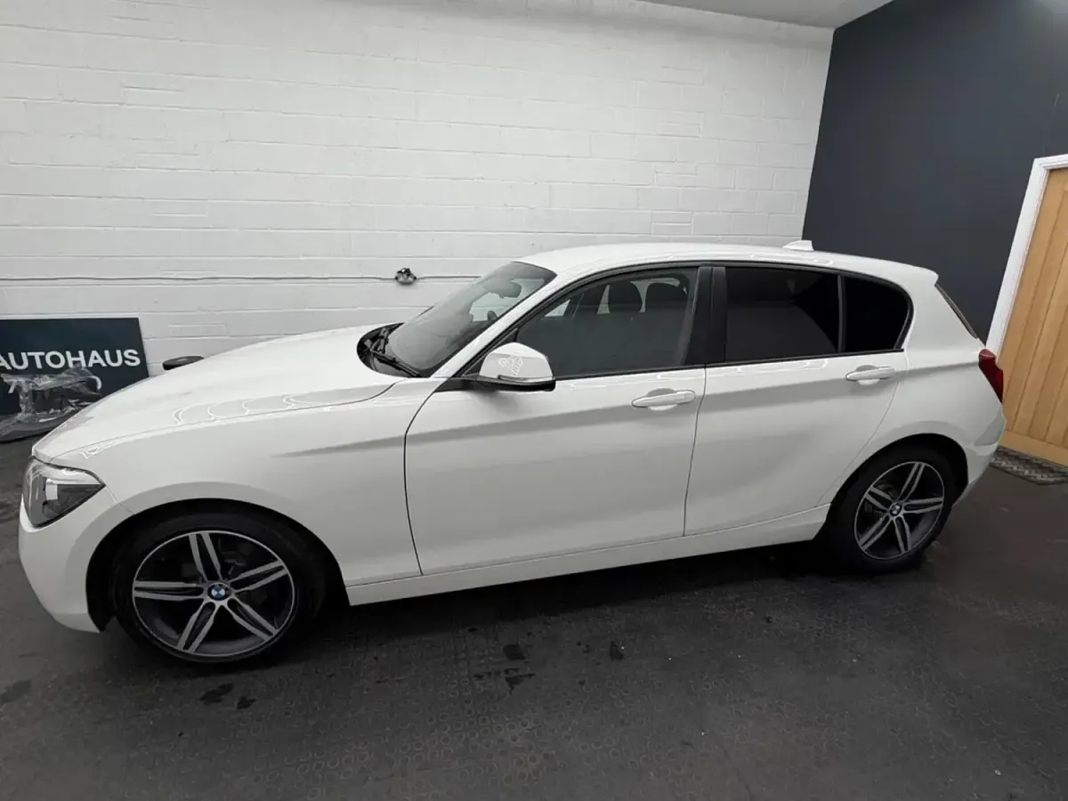 Usado BMW 118 Sport Line 170 HP (125 kW) 2012 Branco Citadino