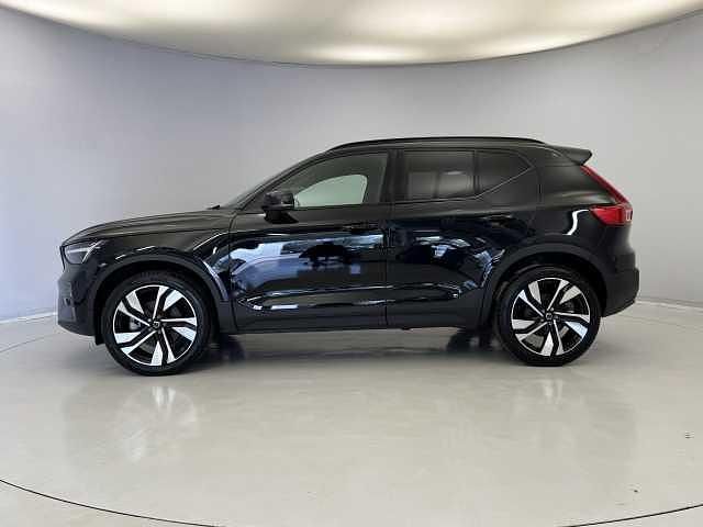Used Volvo XC40 Plus 161 HP (118 kW) 2025 SUV