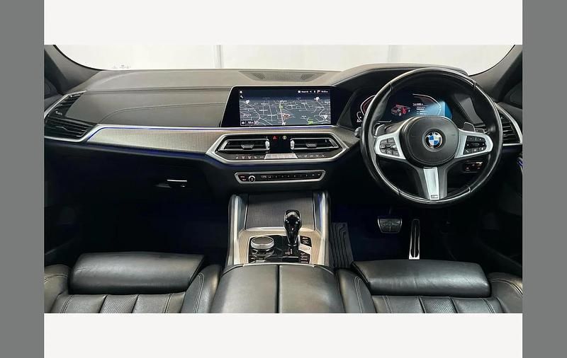 Used BMW X6 M Sport 334 HP (245 kW) 2022 Black SUV