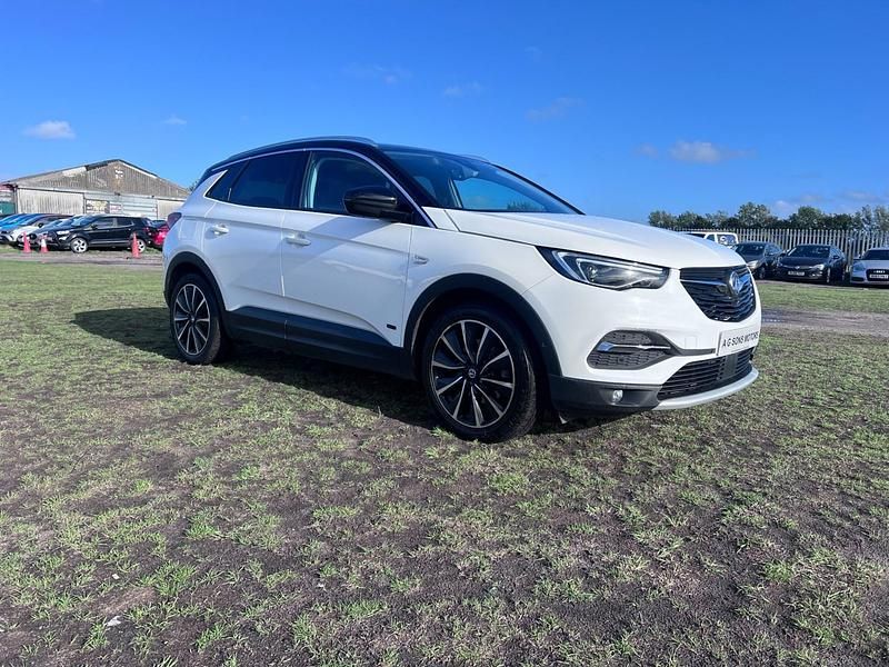 White Used 2020 Vauxhall Grandland X Ultimate SUV | £12,995 (Good price) - Image 1/4