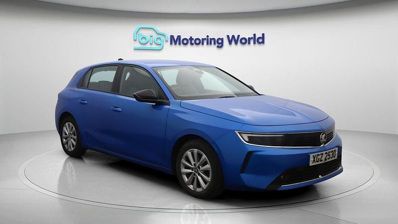 Used 2022 Vauxhall Astra Design Edition | £14,000 (Fair price) - Image 1/4