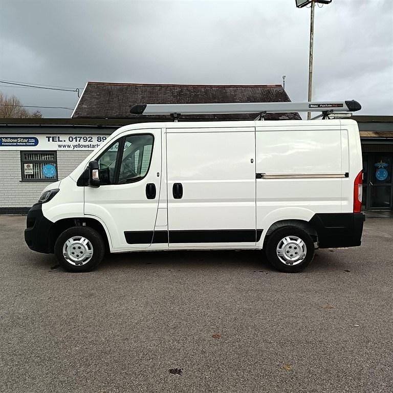 Used Peugeot Boxer 120 HP (88 kW) 2020 White Van