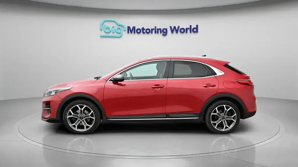 Usado Kia XCeed 158 HP (116 kW) 2022 Vermelho SUV