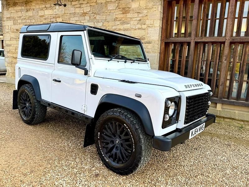 Used Land Rover Defender 2014 White Estate