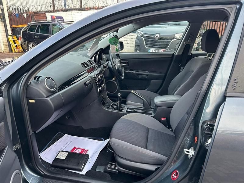 Used Mazda 3 Takara 105 HP (77 kW) 2008 Grey Hatchback