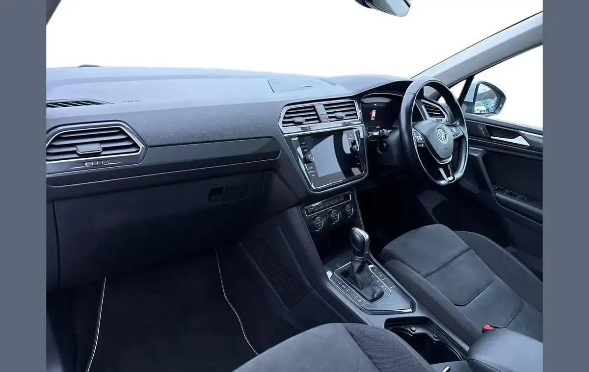 Usado VW Tiguan SEL 150 CV (110 kW) 2018 Plateado SUV