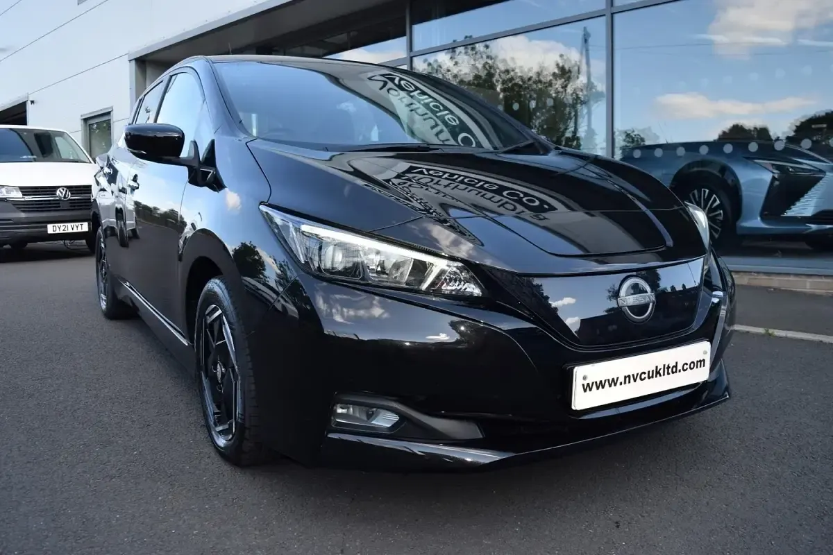 Used Nissan Leaf Acenta 110 kW (150 HP) 2023 Black Hatchback