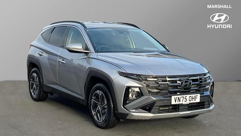 Shimmering slvr New 2025 Hyundai Tucson Advanced SUV | £23,895 (Good price) - Image 1/4