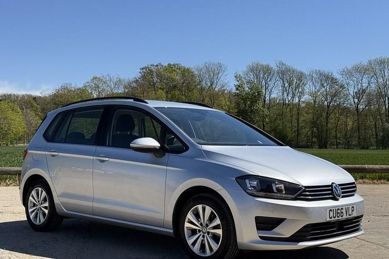 Begagnad VW Golf VII SE 150 HK (110 kW) 2016