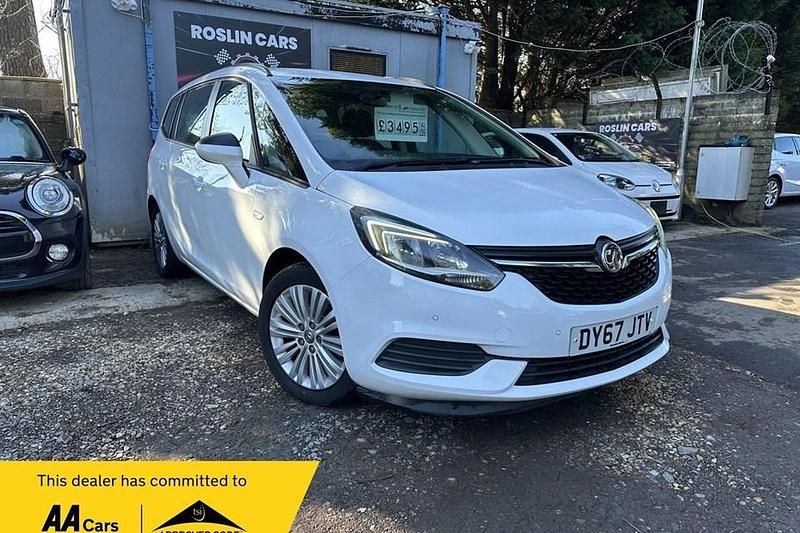 Used Vauxhall Zafira Tourer Design Edition 140 HP (102 kW) 2017 MPV