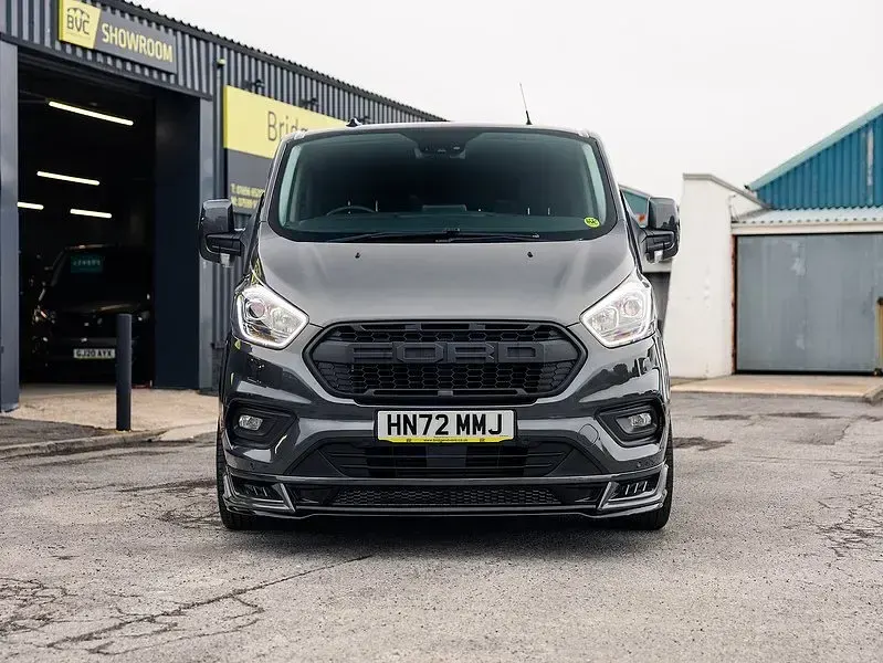 Used Ford Transit Custom Limited 170 HP (125 kW) 2022 Grey Van