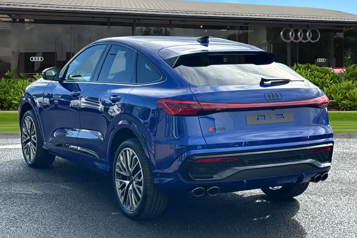 New Audi SQ5 Sportback Black Edition 2026 Blue SUV