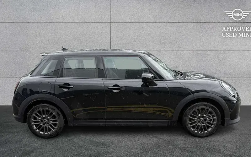 Used Mini Cooper Classic 150 kW (204 HP) 2026 Hatchback