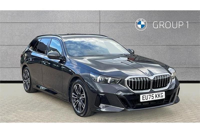 Sophisto grey New 2025 BMW 520 M Sport | £46,331 (Super price) - Image 1/4