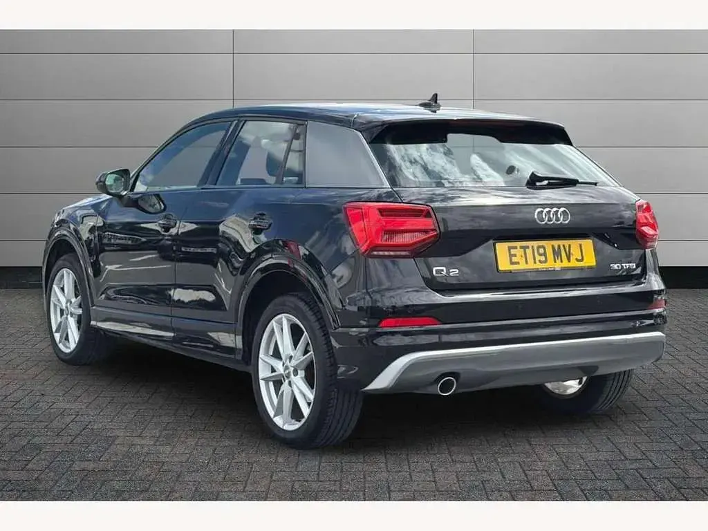 Used Audi Q2 S-Line 150 HP (110 kW) 2019 Black SUV
