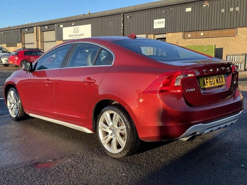 Used Volvo S60 SE Lux 163 HP (119 kW) 2010 Red Sedan