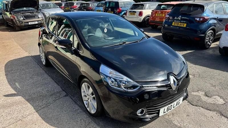 Black Used 2014 Renault Clio IV Dynamique Hatchback | £9,325 (A bit pricey) - Image 1/4
