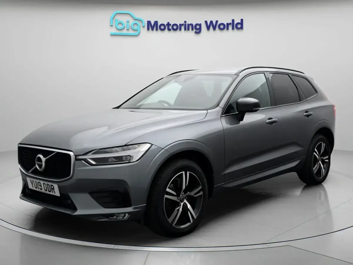 Used Volvo XC60 R-Design 2019 Grey SUV