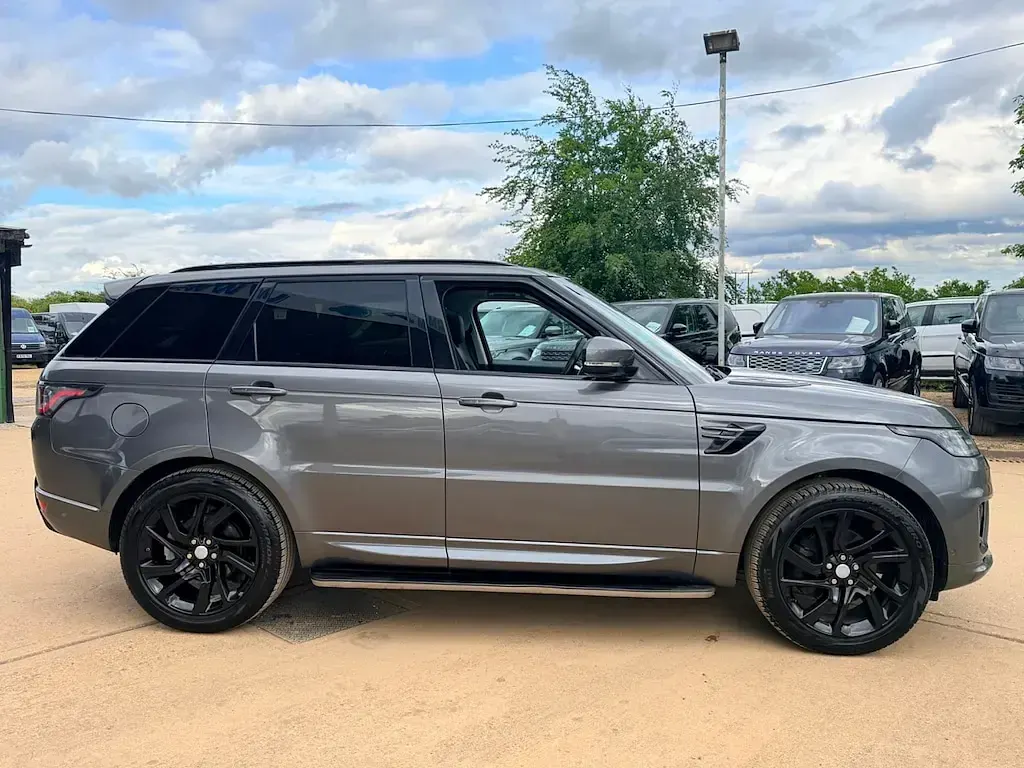 Used Land Rover Range Rover Sport HSE Dynamic 306 HP (225 kW) 2019 Grey SUV