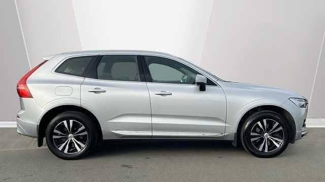 Used Volvo XC60 Inscription 337 HP (247 kW) 2021 Silver SUV