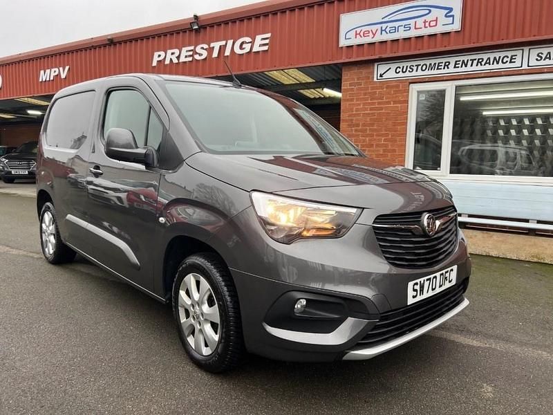 Used Vauxhall Combo 100 HP (73 kW) 2020 Grey Van