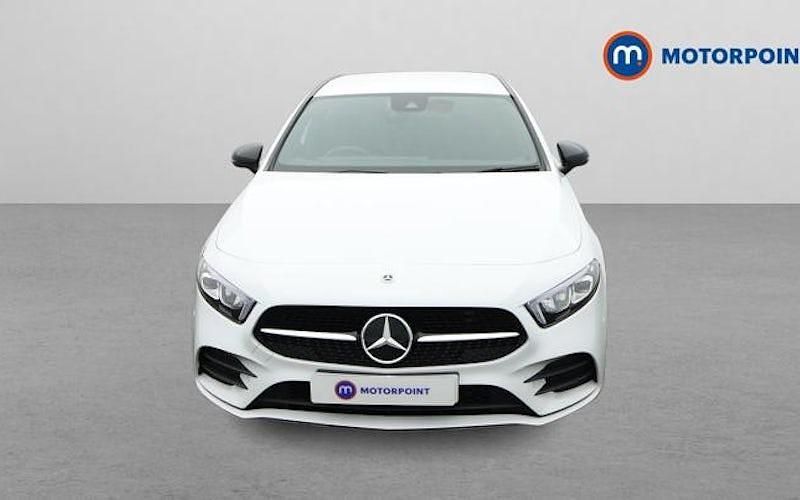 Used Mercedes A180 Executive 136 HP (100 kW) 2022 White Hatchback