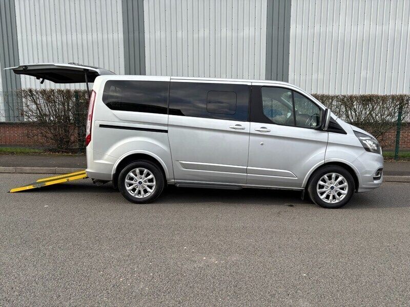 Silver Used 2018 Ford Tourneo Custom Titanium MPV | £15,940 (Fair price) - Image 1/4