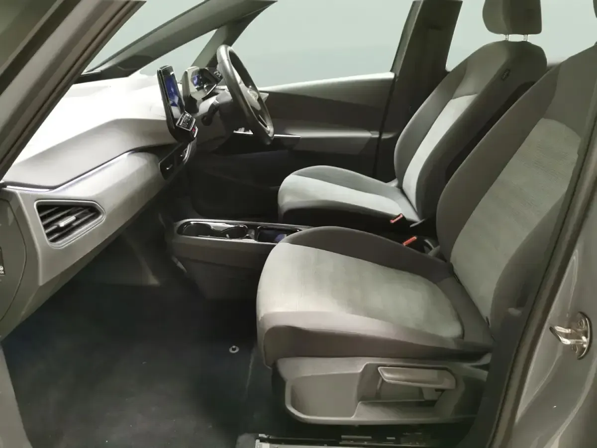 Begagnad VW ID.3 Pro Performance 150 kW (204 HK) 2023 Grå Halvkombi