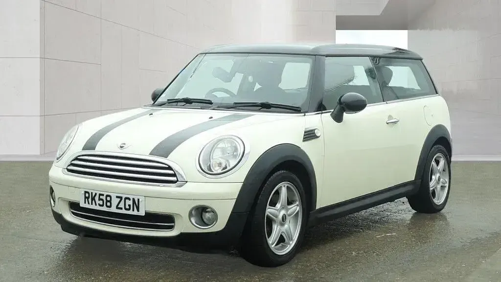 Used Mini Cooper Clubman 2008 White Estate