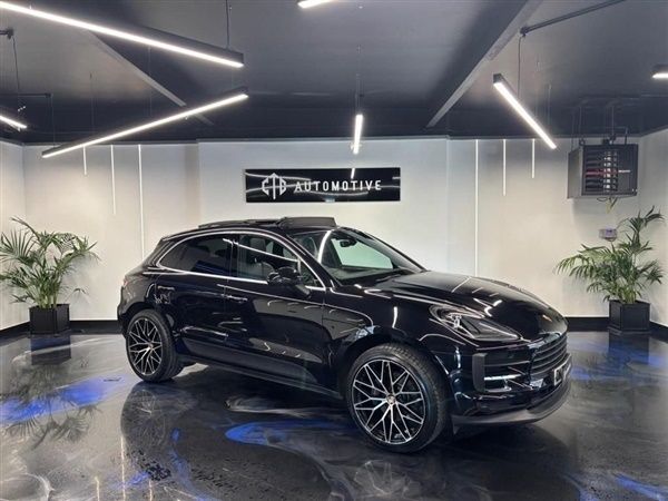 Black Used 2020 Porsche Macan SUV | £32,880 (Fair price) - Image 1/1