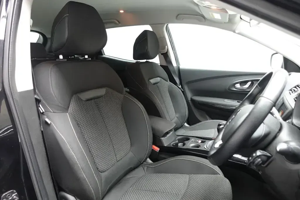 Used Renault Kadjar Dynamique 110 HP (80 kW) 2017 Black SUV