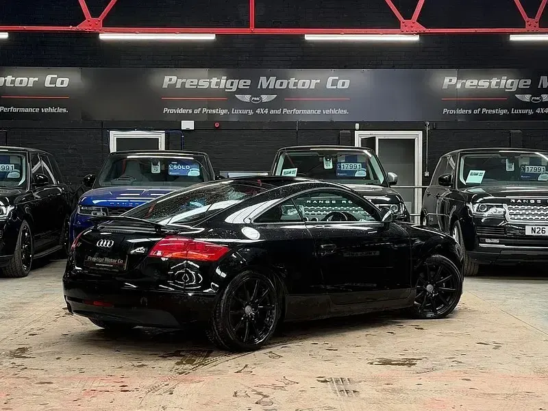 Begagnad Audi TT Performance 170 HK (125 kW) 2009 Svart Sportkupé