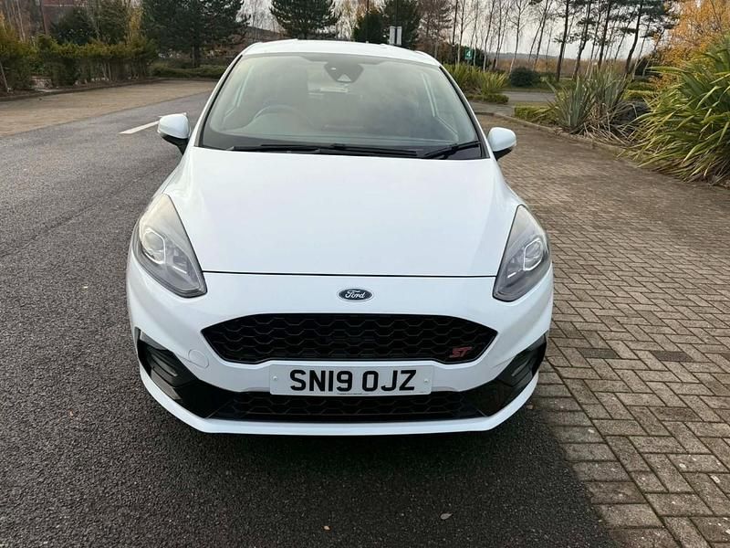 Used Ford Fiesta ST 200 HP (147 kW) 2019 White Hatchback