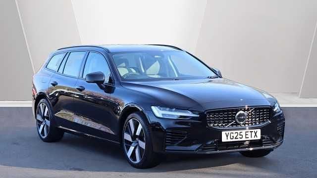 Used Volvo V60 Plus 350 HP (257 kW) 2025 Black Estate