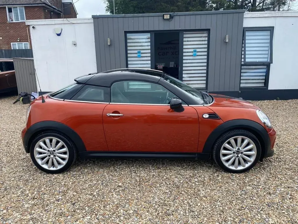 Used Mini Cooper Coupé 122 HP (89 kW) 2012 Orange Coupe